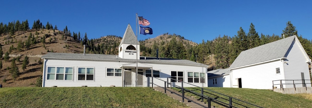 Woodman School Lolo